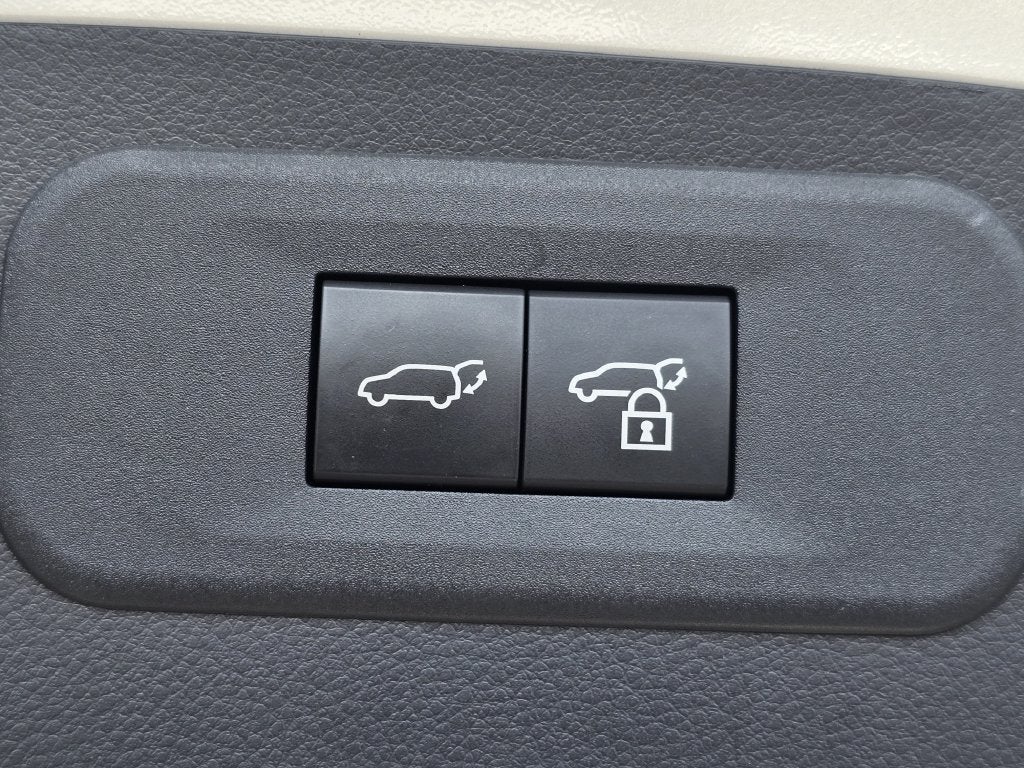 2025 Lexus NX 450h+ Luxury