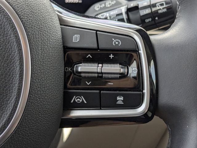2024 Kia Carnival SX