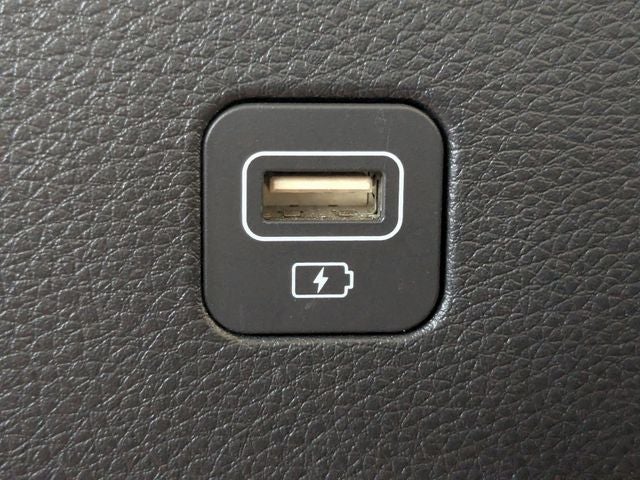 2023 Kia Carnival SX