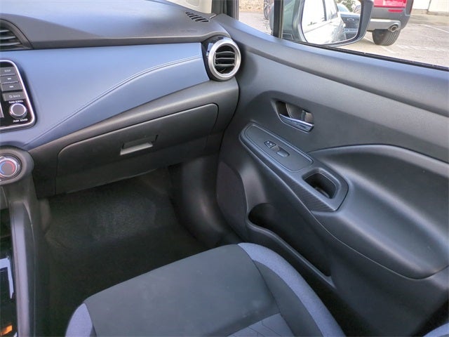 2023 Nissan Versa 1.6 SV