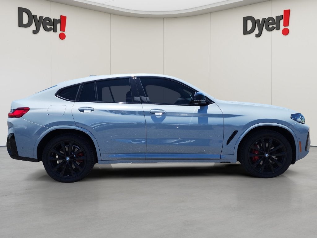 2023 BMW X4 M40i