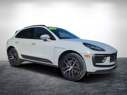 2025 Porsche Macan Base
