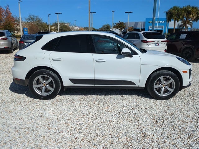 2021 Porsche Macan Base